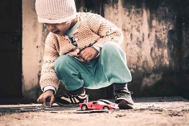 kids play