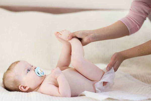 babys poop