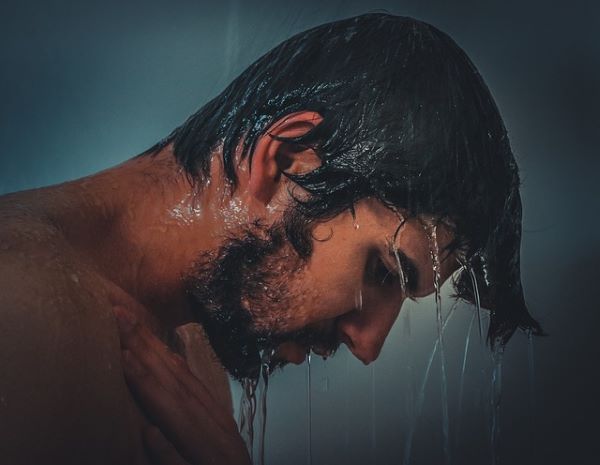 What Happens If You Try a 30-Day Cold Shower Challenge?