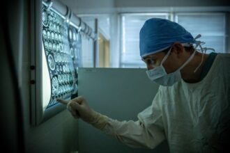 7 Things Neurosurgeons Want You to Know Before Brain Surgery